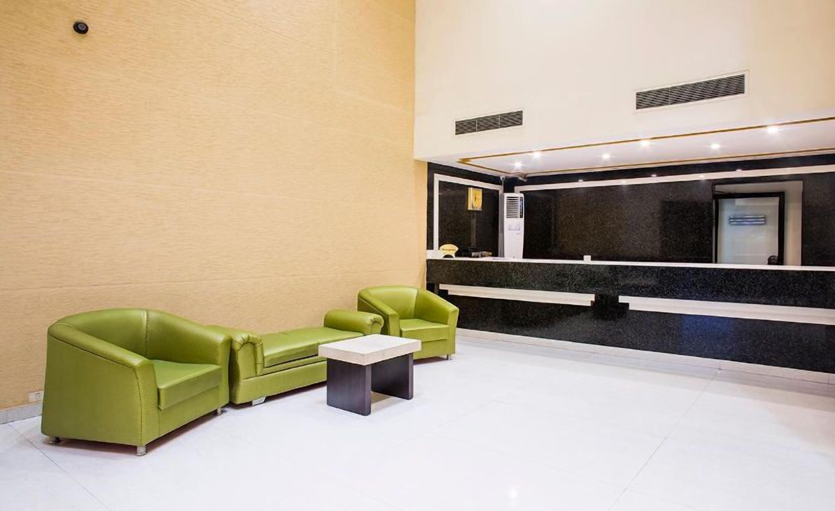 Hotel Plaza Inn - Varanasi — Photos 1